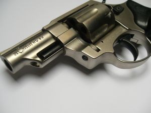 Pistol-Revolver-Fire-12810-l