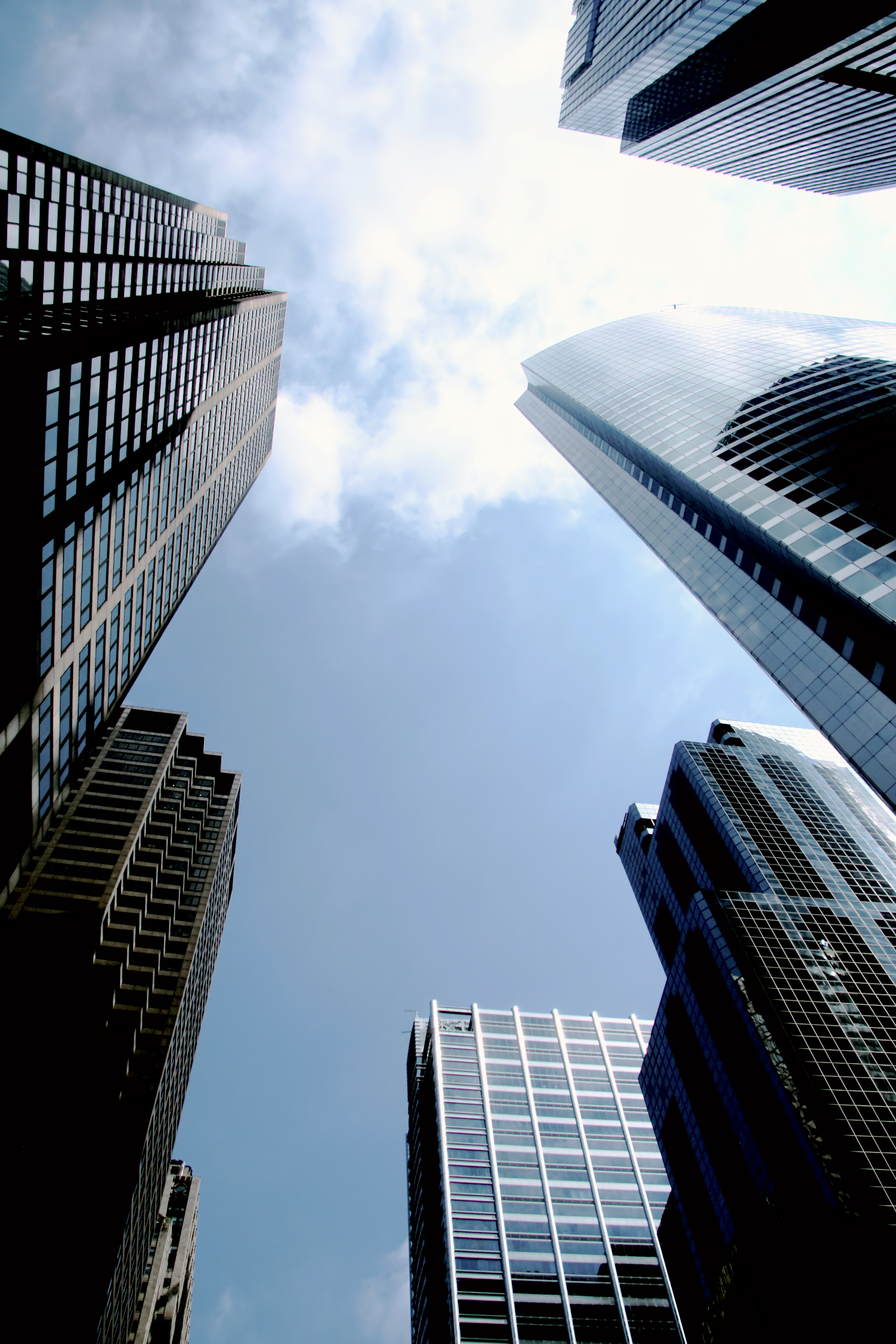 A Signaling Theory of Lockups in Mergers