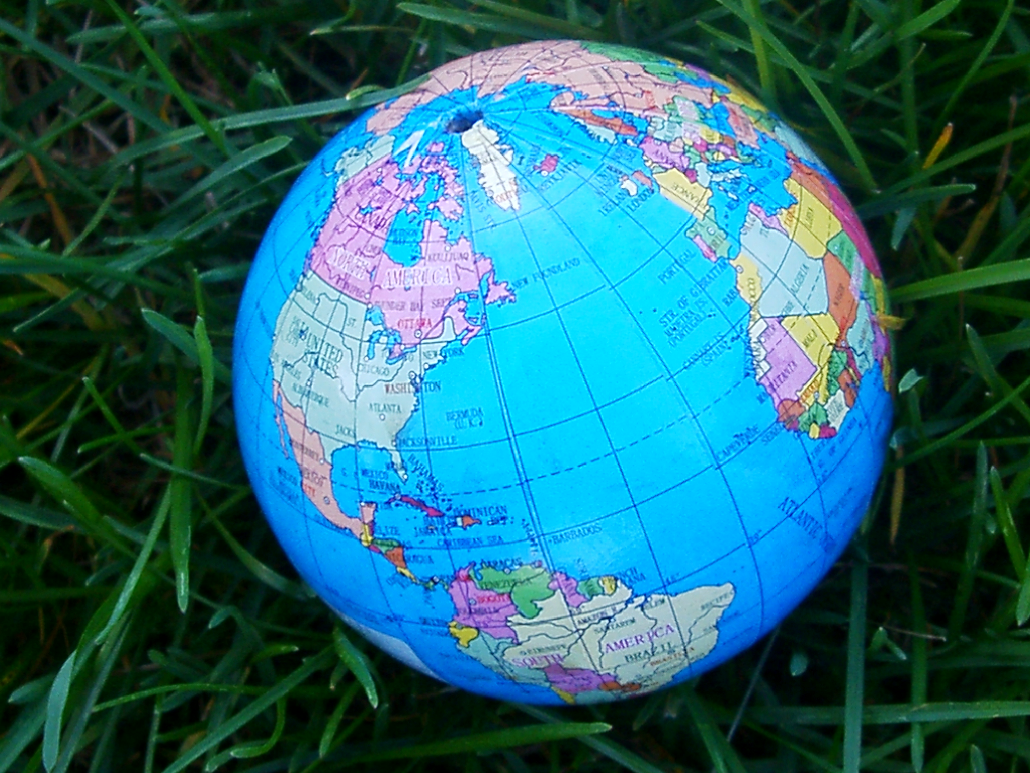 The NAFTA Side Agreements: Toward a More Cooperative Approach?